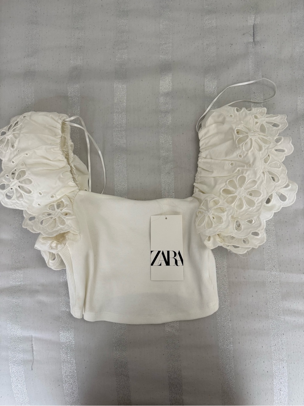 Zara Ivory Eyelet Puff-Sleeve Crop Top